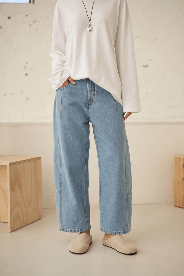 Demi Barrel Jean