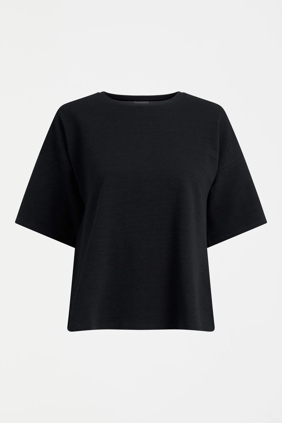 Sanna Tee
