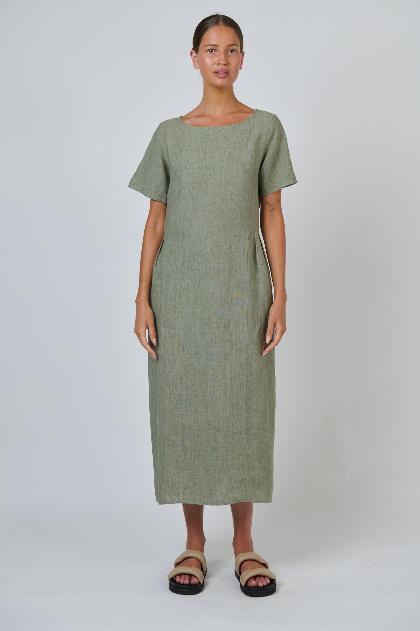 GA684 Midi Dress