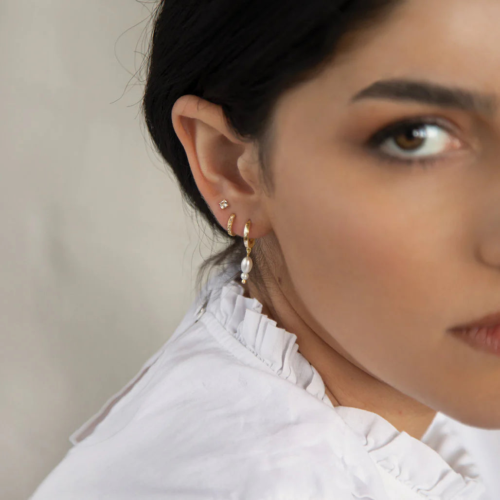 Double Pearl Huggies