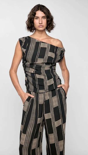 Marina Asymmetrical Top