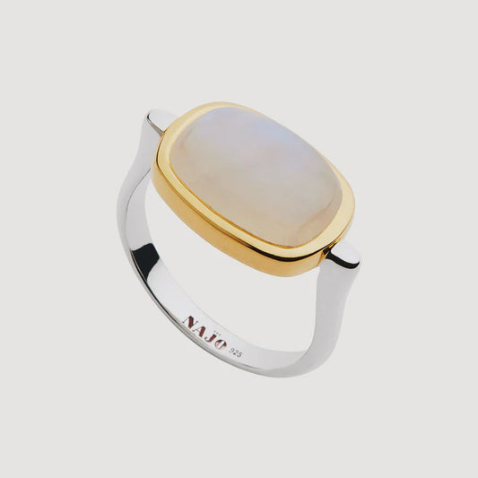 Fleur Rainbow Moonstone Ring